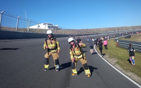 Hardlopen in brandweerpak voor het goede doel