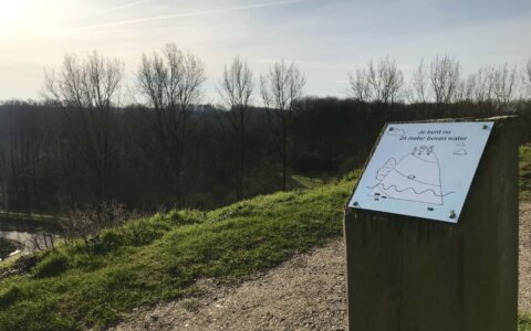 Hans en Remon leren Nederland kennen met 12 halve marathons