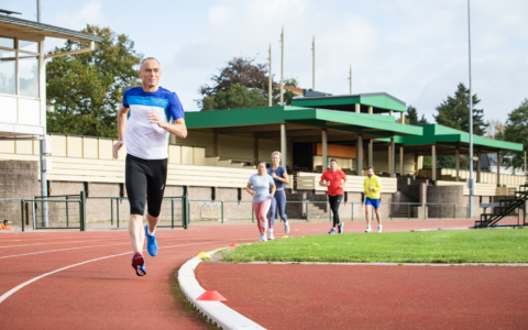 De basisregels voor een training op de atletiekbaan