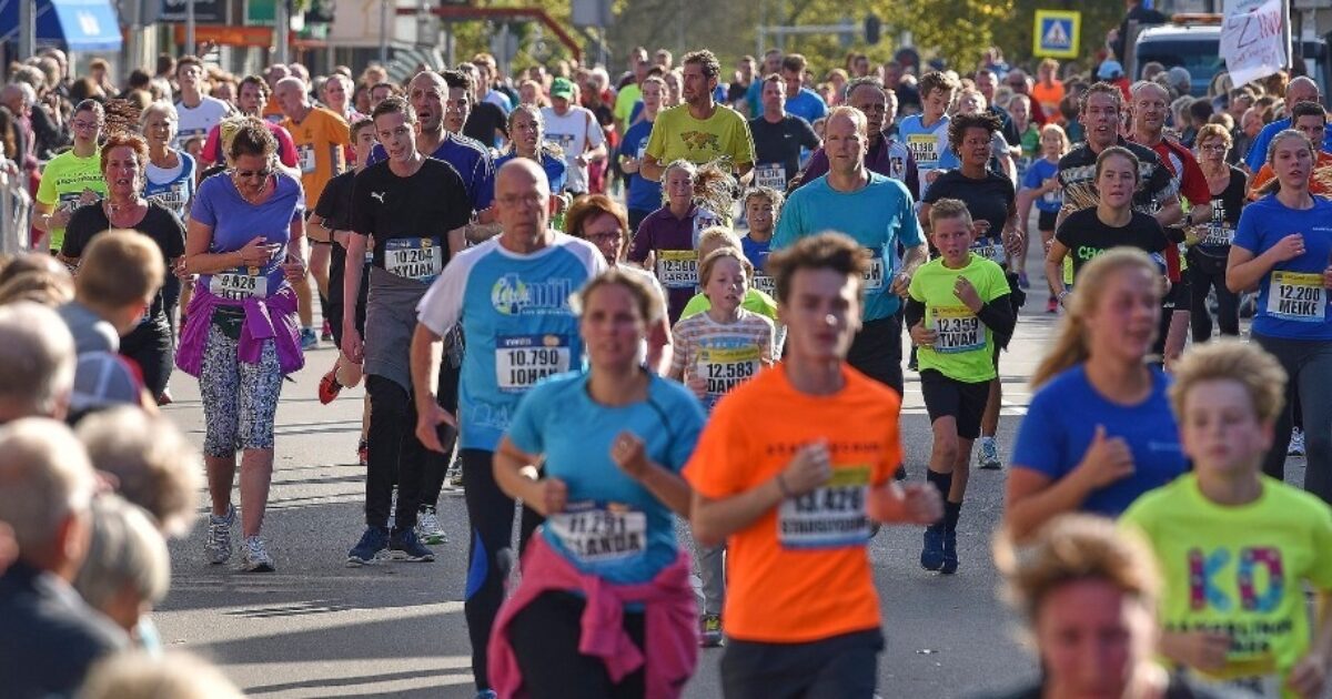 Hardlopen.nl 4 mijl van Groningen is er voor iedereen Hardlopen.nl 4 mijl van Groningen is er voor iedereen