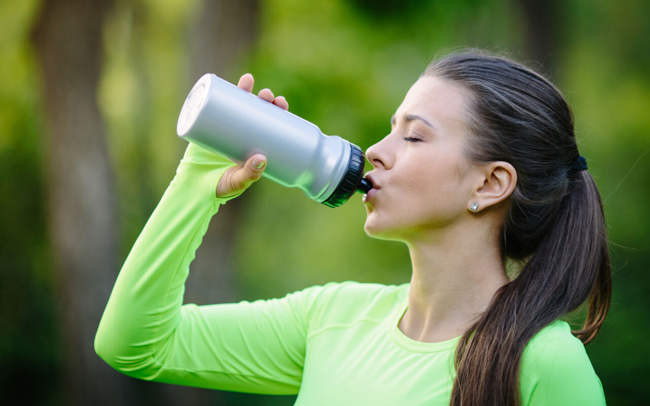 Wat je vooral niet moet drinken voor het lopen
