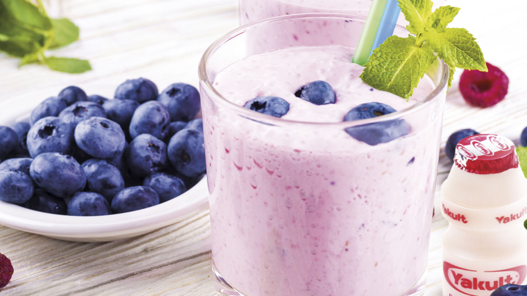 Blueberry Yakult smoothie