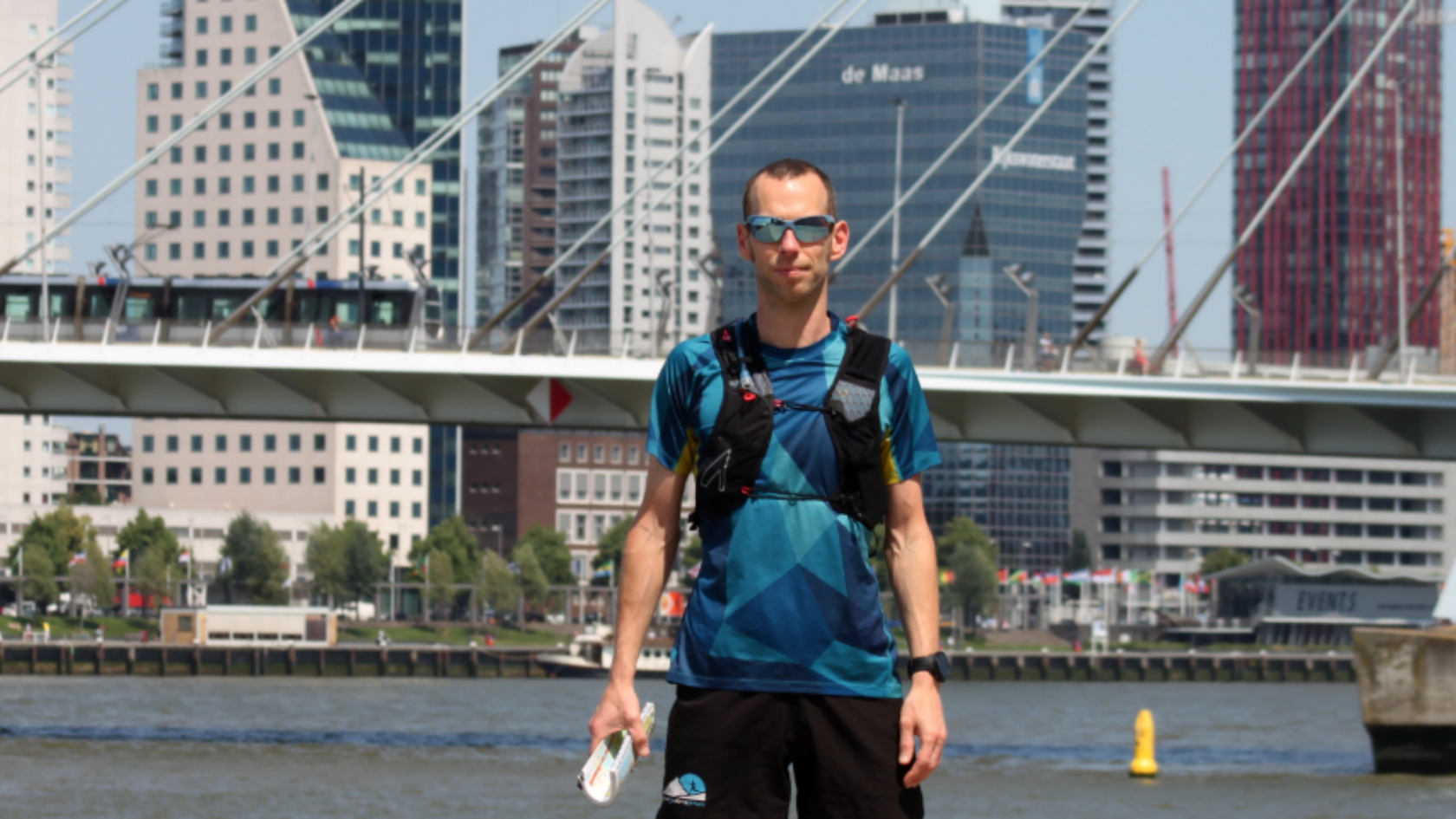 René Kuijs gaat door alle (ruim 4000!) straten van Rotterdam lopen