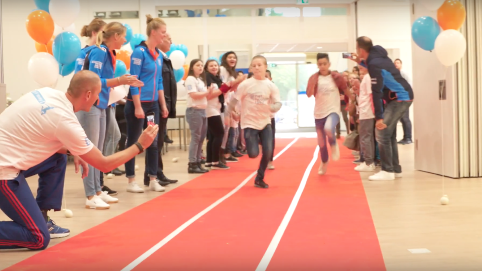School in Doetinchem opent atletiekbaan voor sprintje tussen de les