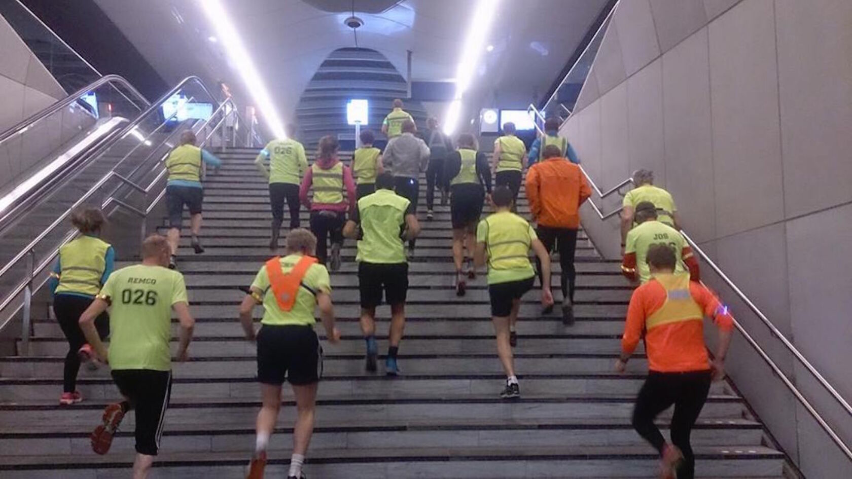 Volg de gele zwerm van Social Run Arnhem en Nijmegen