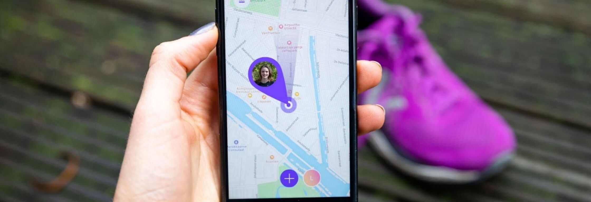Ga nooit meer alleen op pad: deze apps houden in de gaten waar je loopt