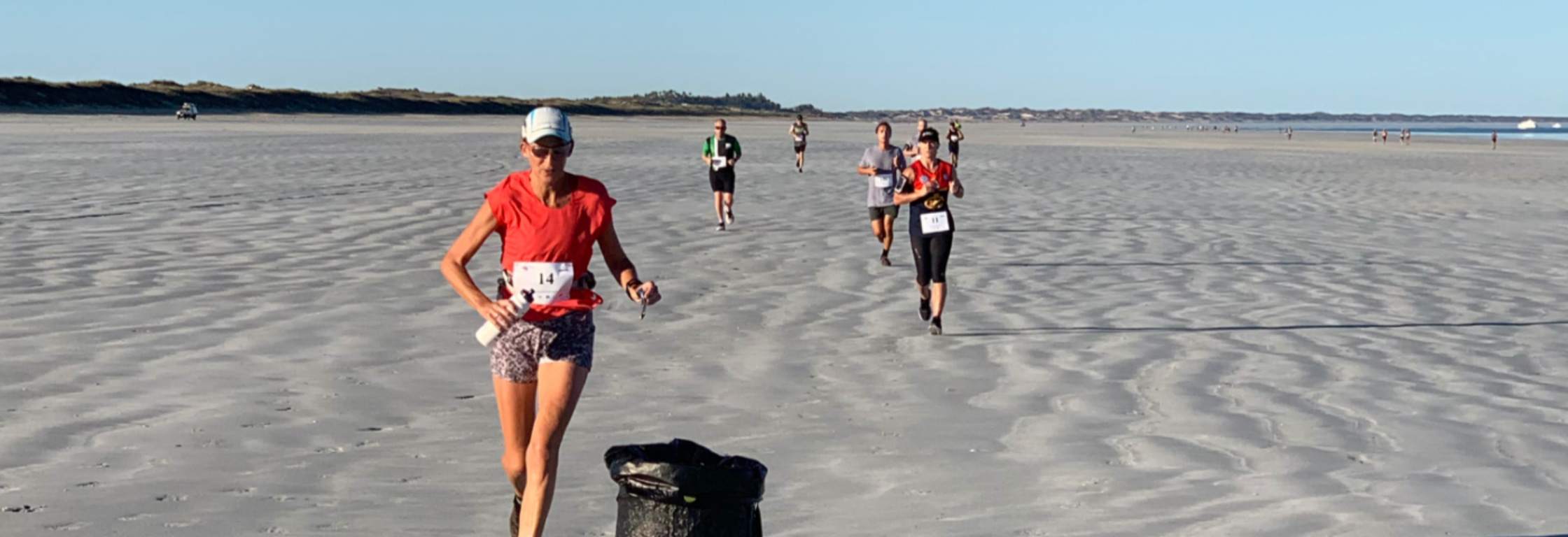 Ingrid IJsebaert liep een marathon in extreme hitte 100% over strand