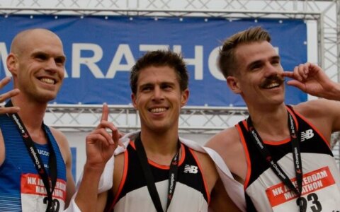 Movember: de snor van marathontopper Edwin de Vries