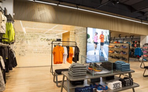ASICS lanceert nieuw winkelconcept in Amsterdam