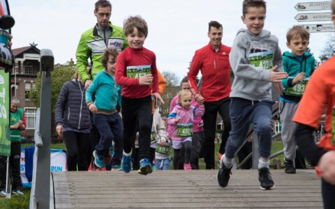 Bram Som opent nieuwe beweegroutes Park Sonsbeek