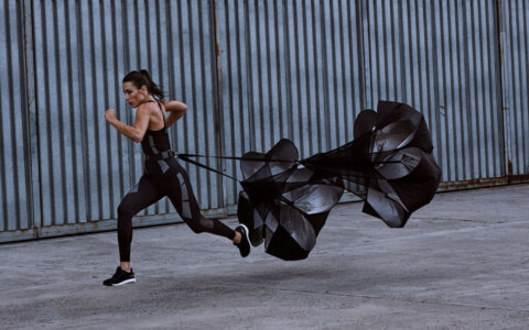 Nieuwe trend: trainen met een parachute