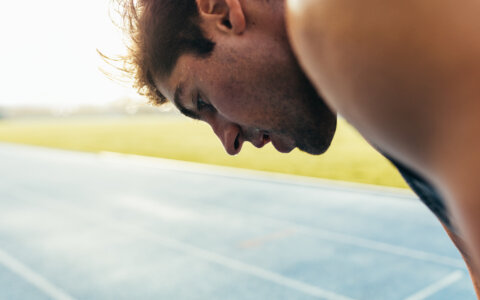 Hoesten na de eindstreep