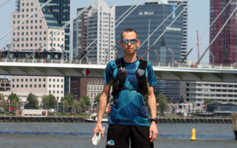 René Kuijs gaat door alle (ruim 4000!) straten van Rotterdam lopen