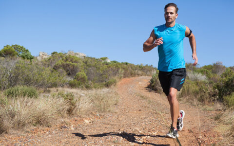 Niet vergeten: hardloopschoenen in je vakantiekoffer!